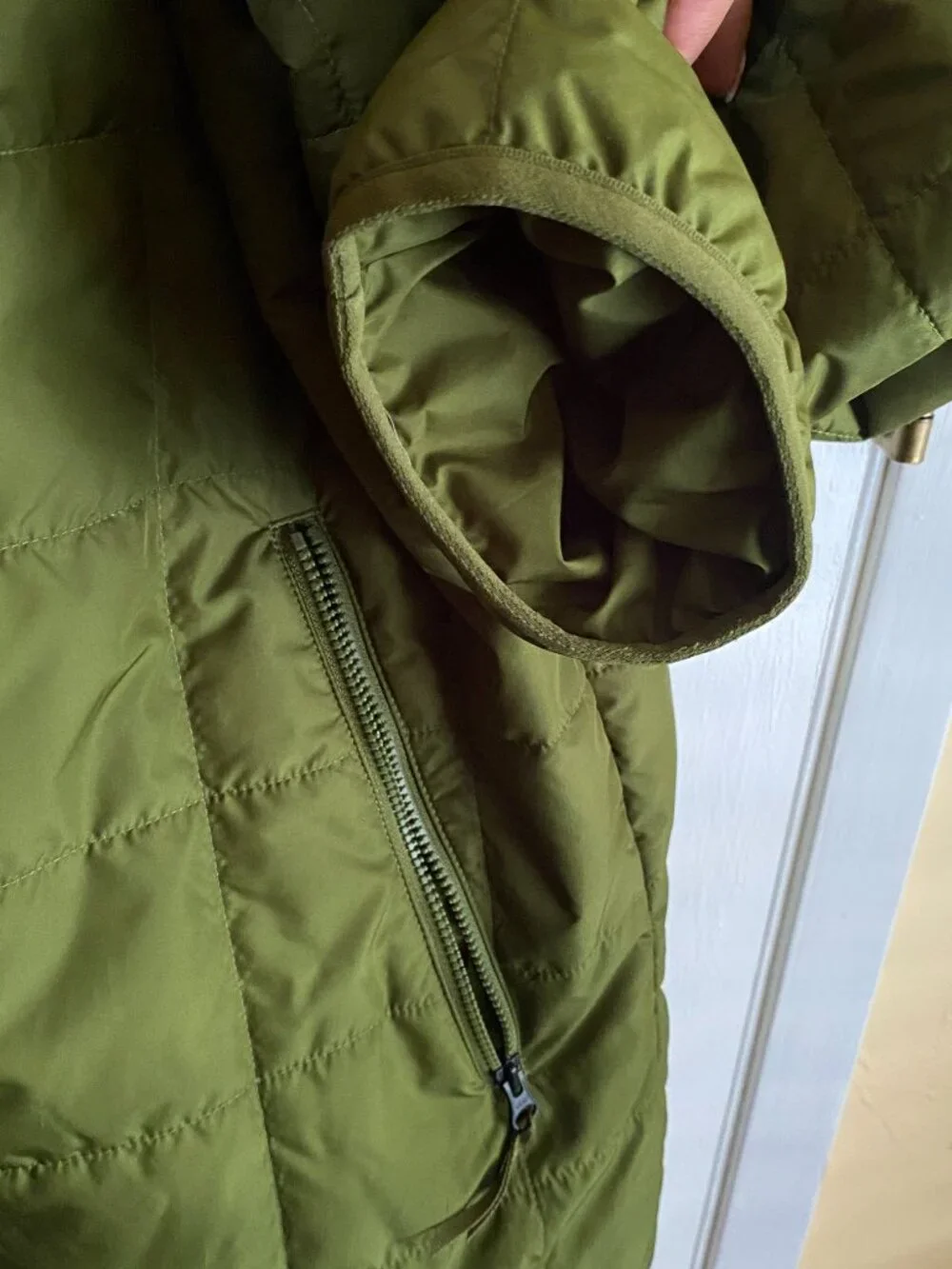 The North Face Men’s Large Olive Green Quilted Insulated Jacket Asymmetrical Zip